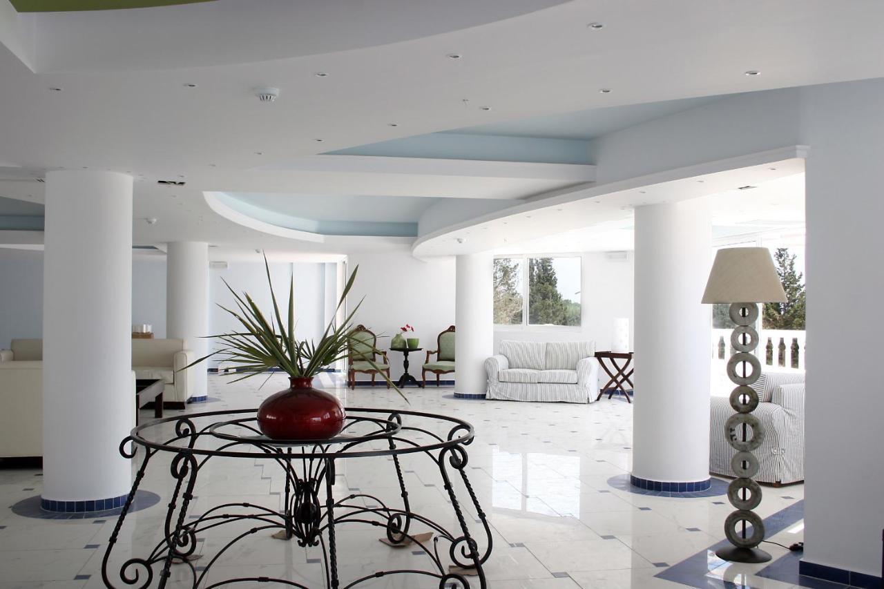 Vasilikí Belvedere Gerakas Luxury Suites מראה חיצוני תמונה